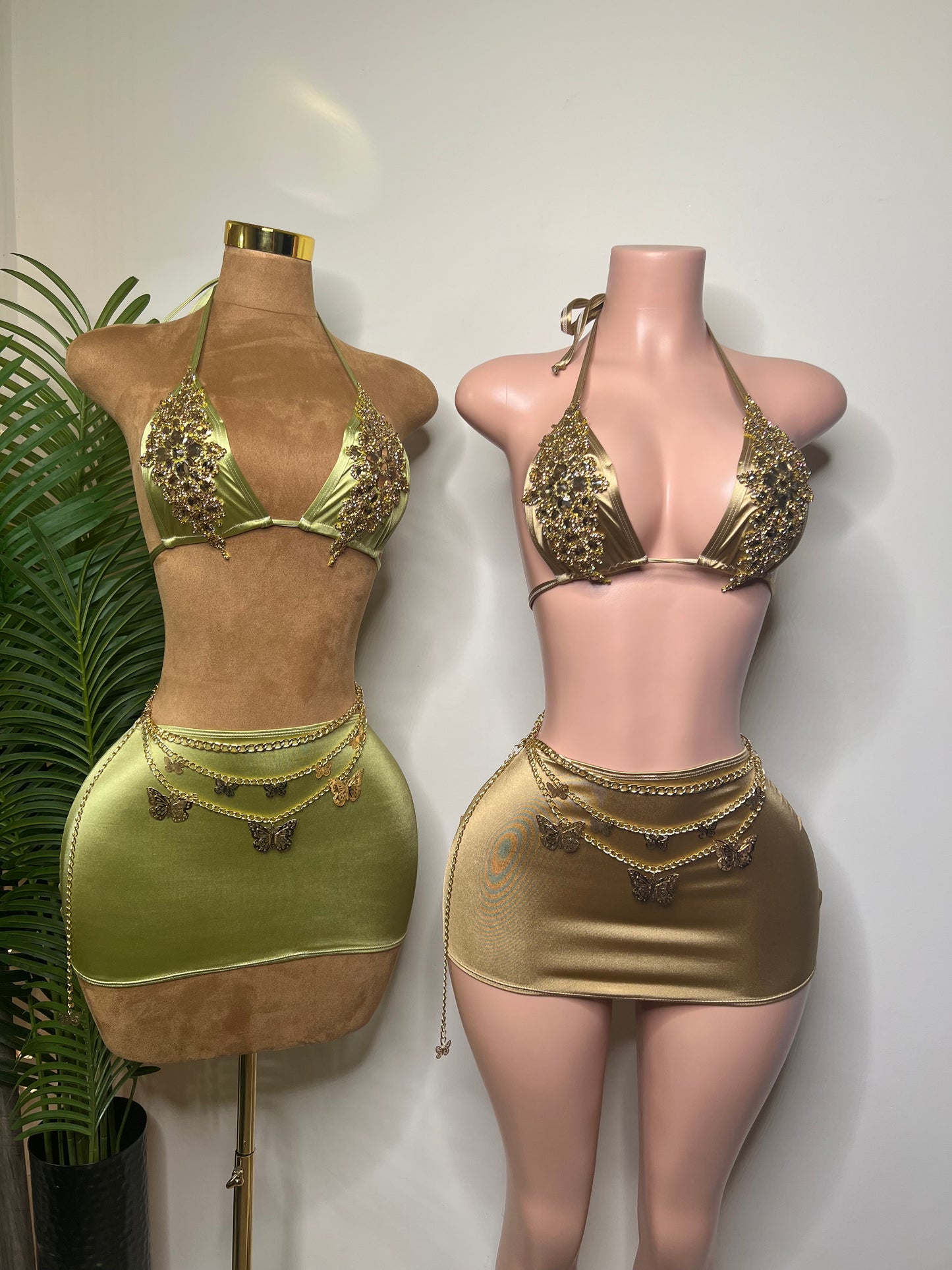 Guilded Temptation *chain belt included* (Ready to Ship)