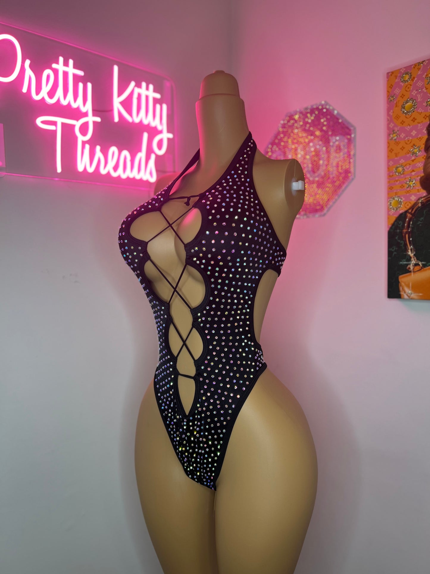 Dynasty one piece 🖤 (Ready to Ship)