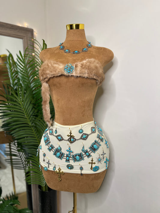 Soft Huntress - all accessories included (Ready to Ship)